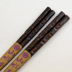 Kamakura-bori chopsticks with hand-carved cherry blossom motif, urushi lacquer, Sansuido