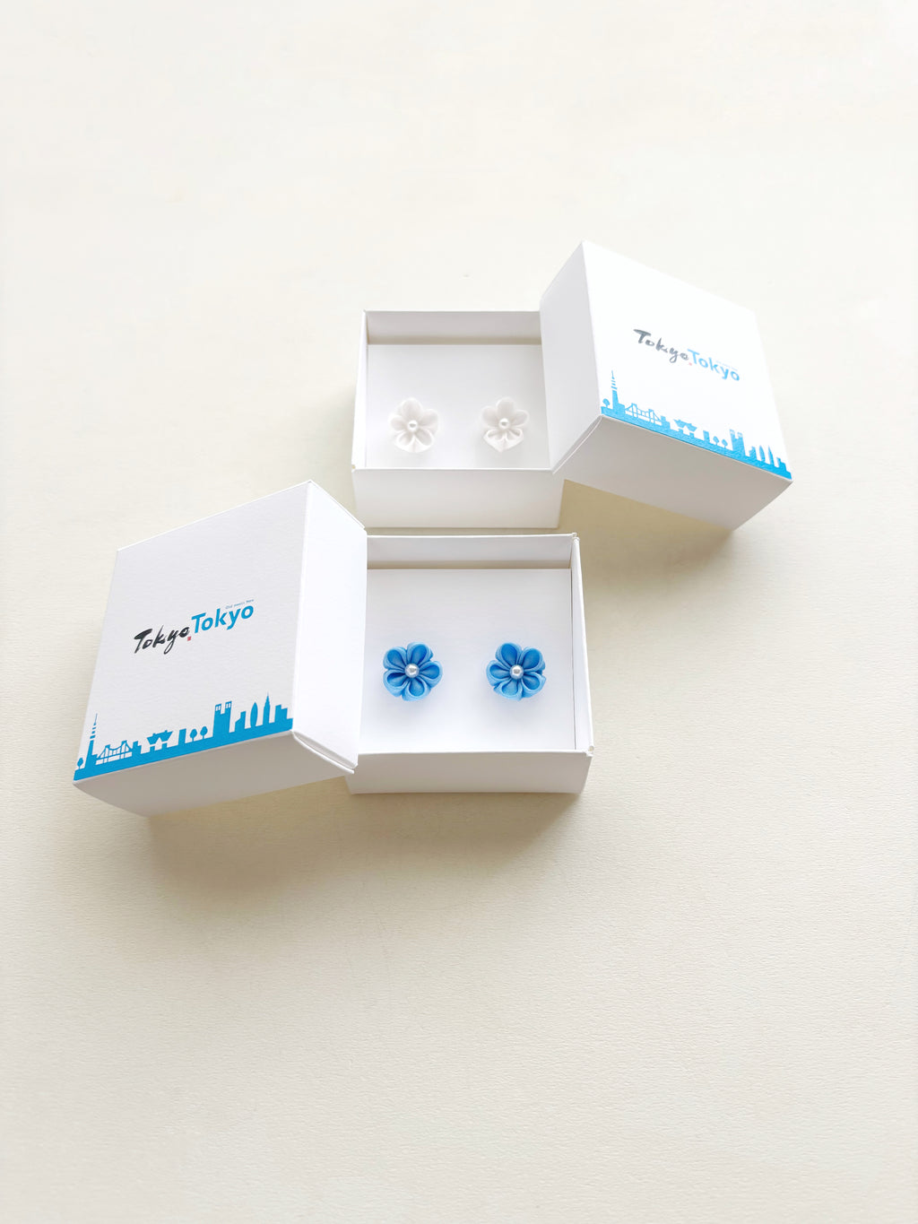 Silk Earrings Blue & White – Serika Tokyo Tokyo Tsumami Zaiku Japanese Flower Jewelry