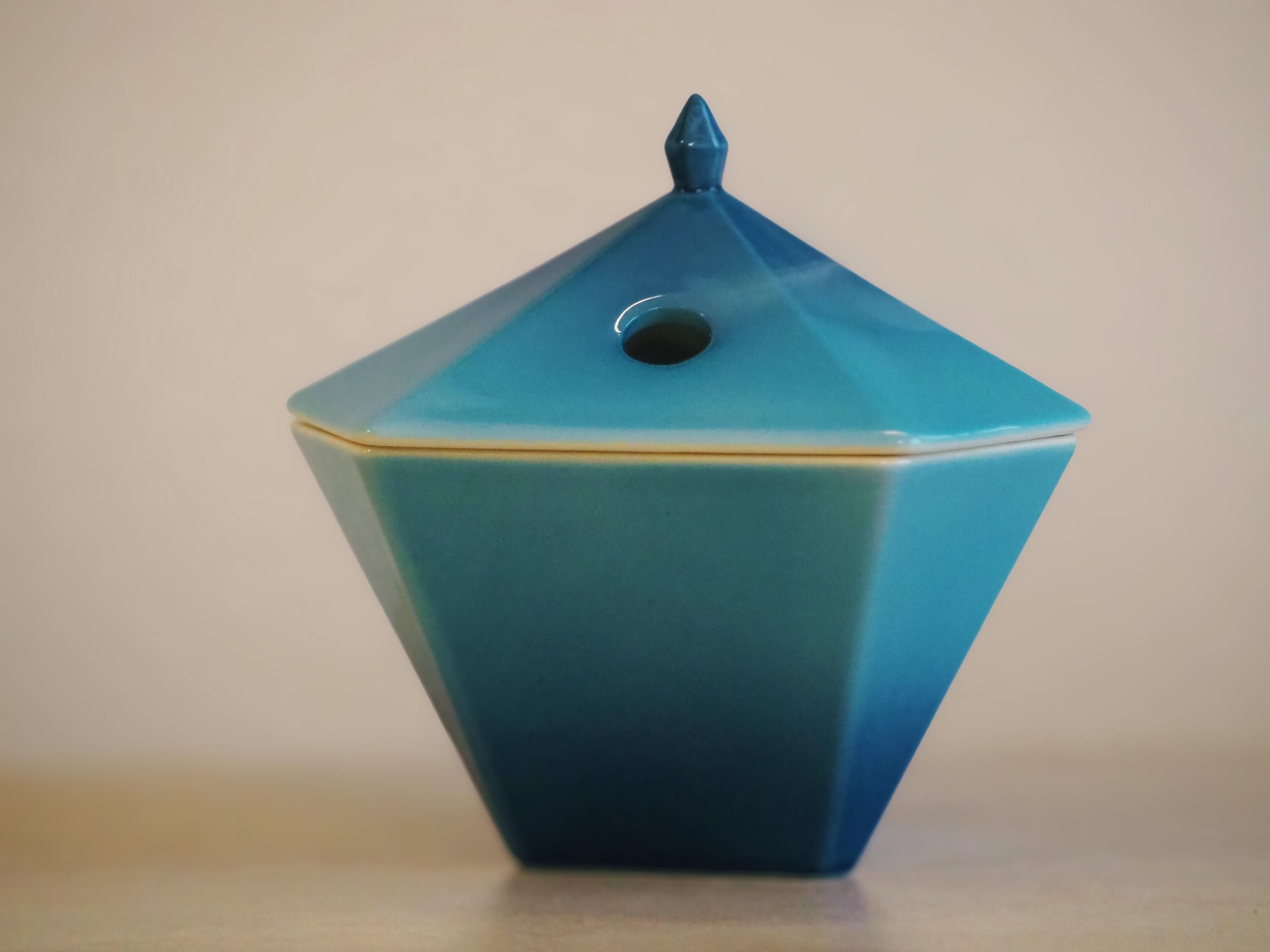 En-Koro Japanese incense burner with lid, blue ceramic top view