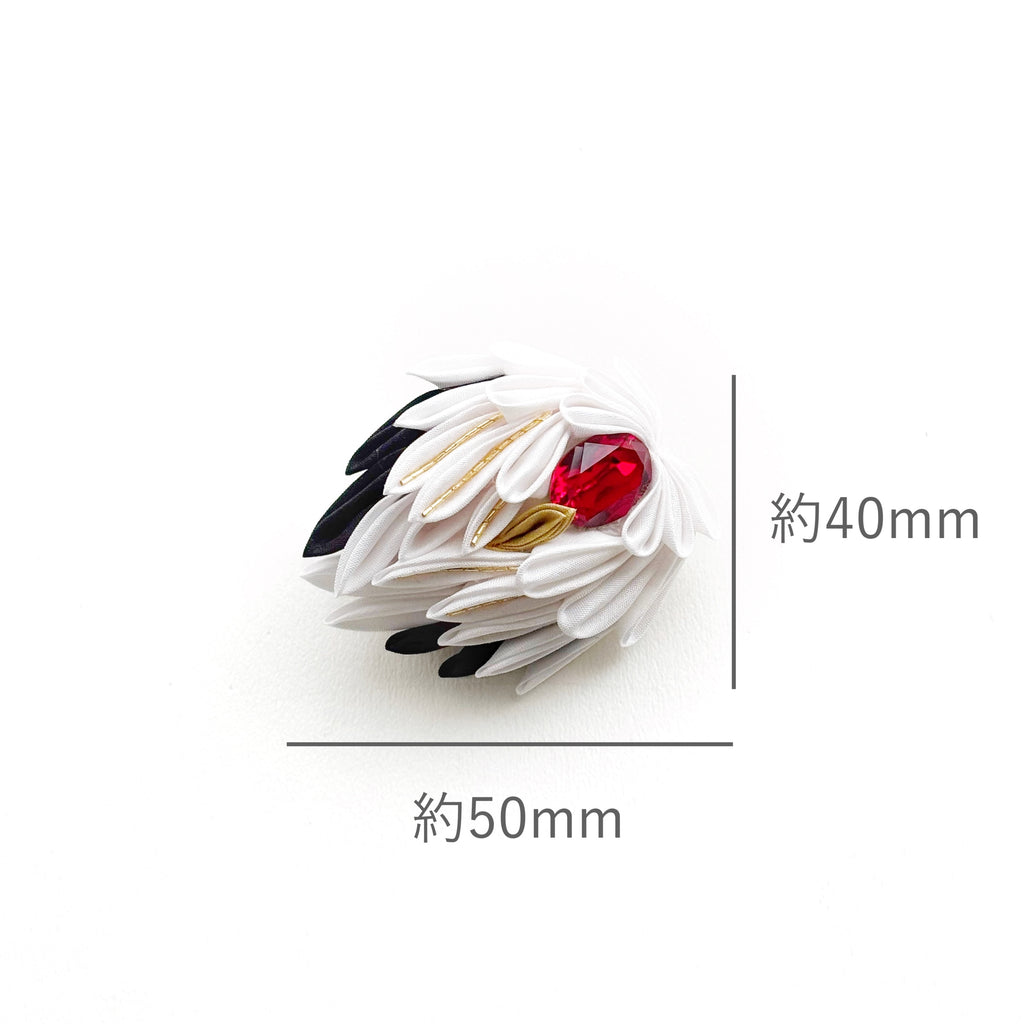 Tsumami Zaiku Brooch White – Crane Japanese Silk Flower Pin