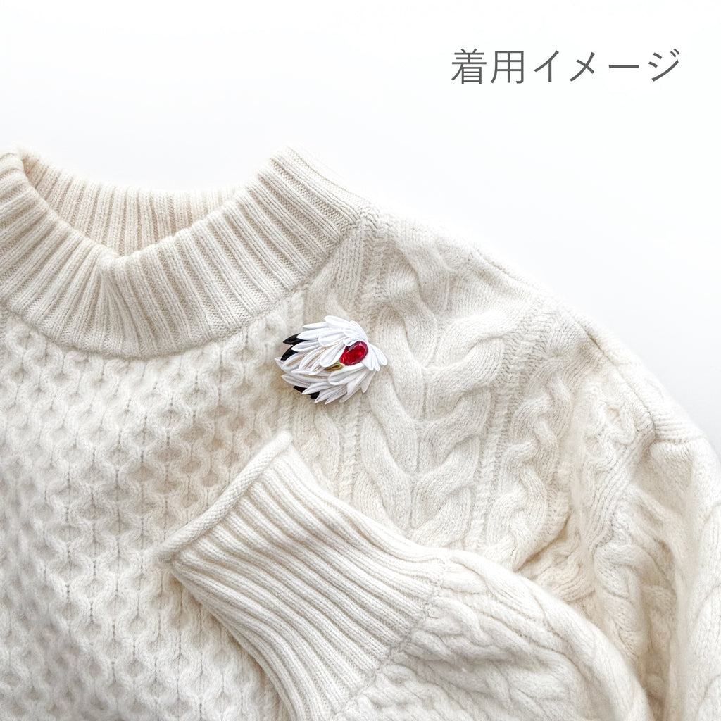Tsumami Zaiku Brooch White – Crane Japanese Silk Flower Pin